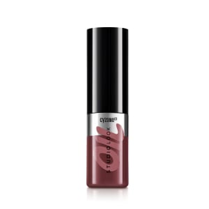 Glow Lip Oil Studio Look